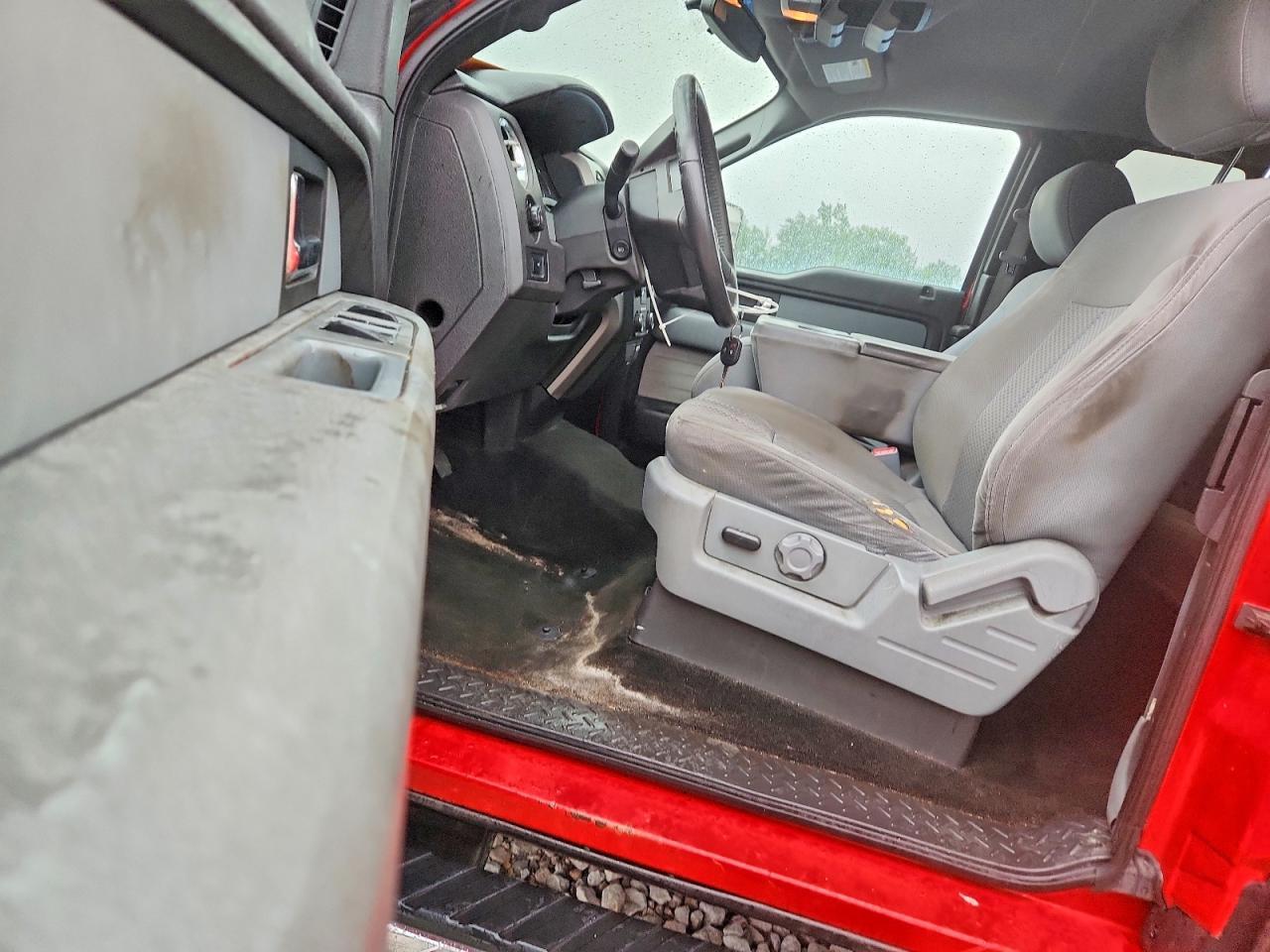 2013 Ford F150 Super Cab - Фото 7