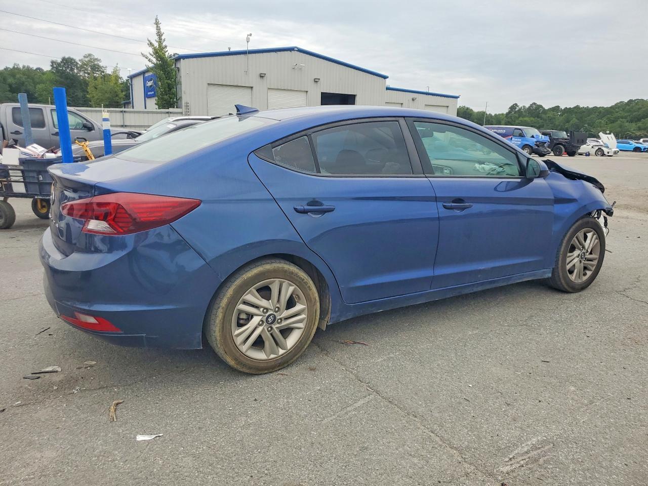 2020 Hyundai Elantra Sel - Фото 3