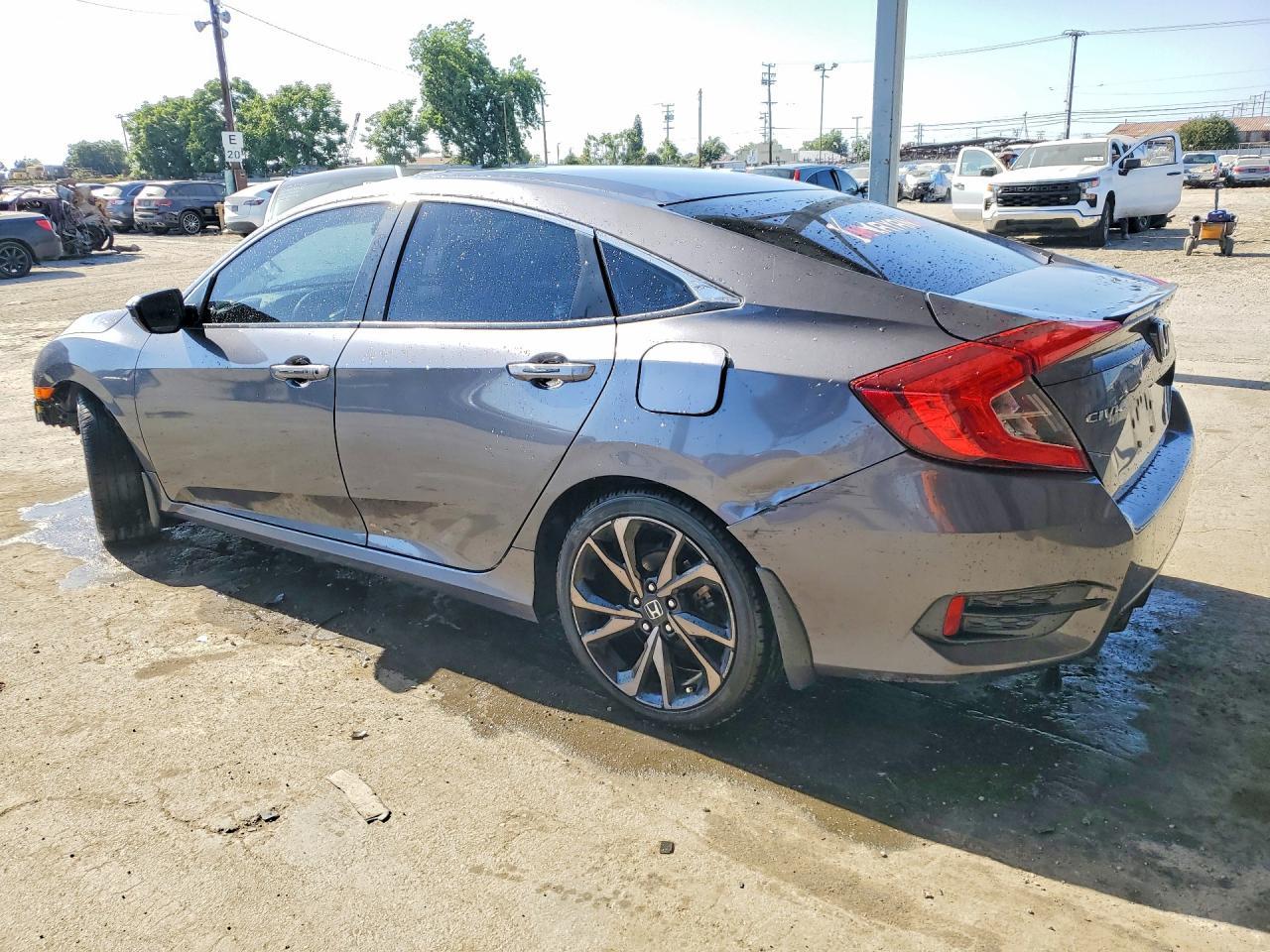 2020 Honda Civic Sport - Фото 2