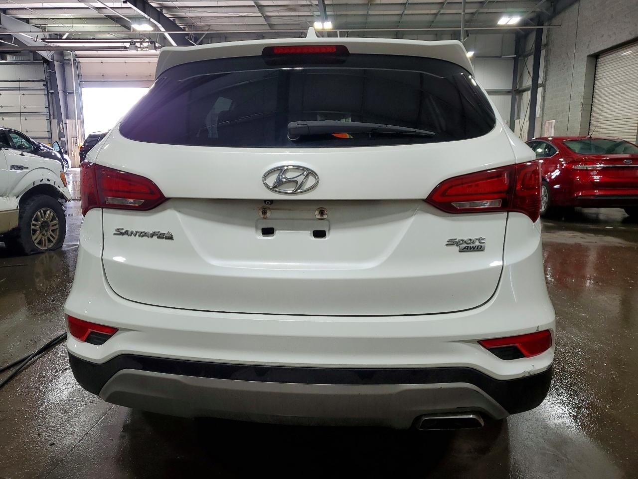 2017 Hyundai Santa Fe Sport 2.4L - Фото 6