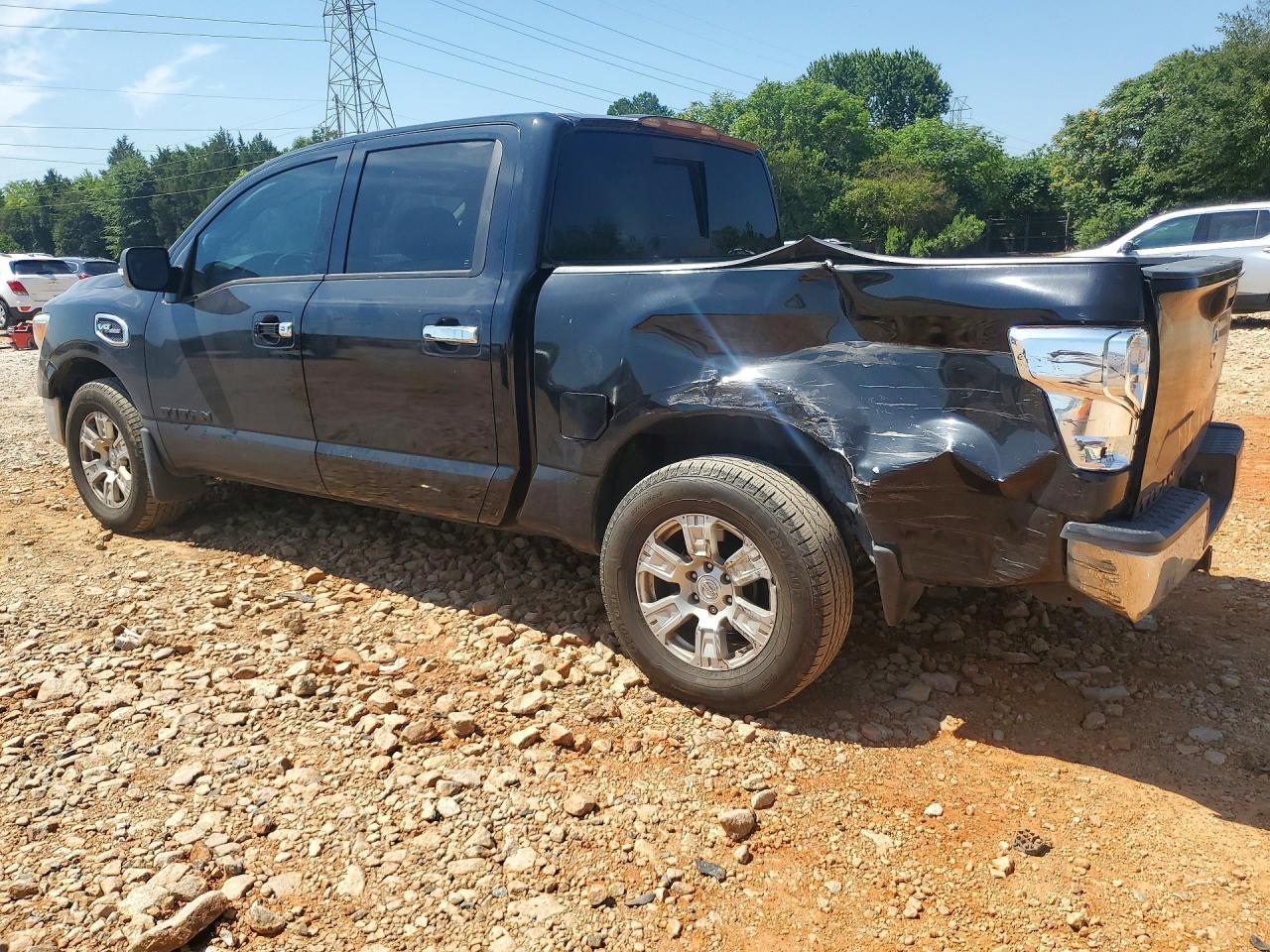 2017 Nissan Titan - Фото 2