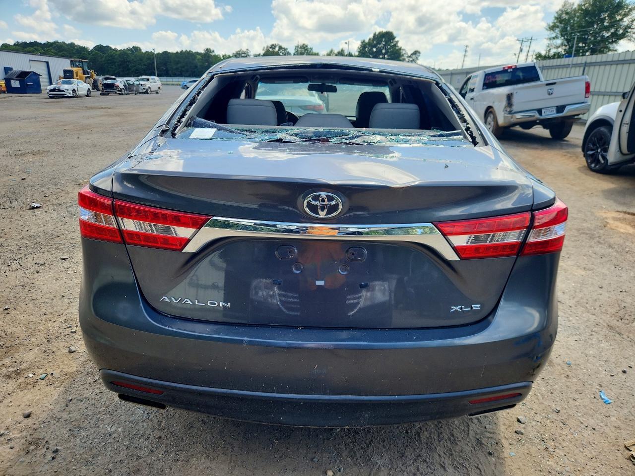 2013 Toyota Avalon Xle - Image 6