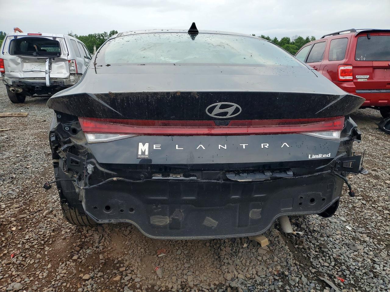 2024 Hyundai Elantra Limited - Image 6