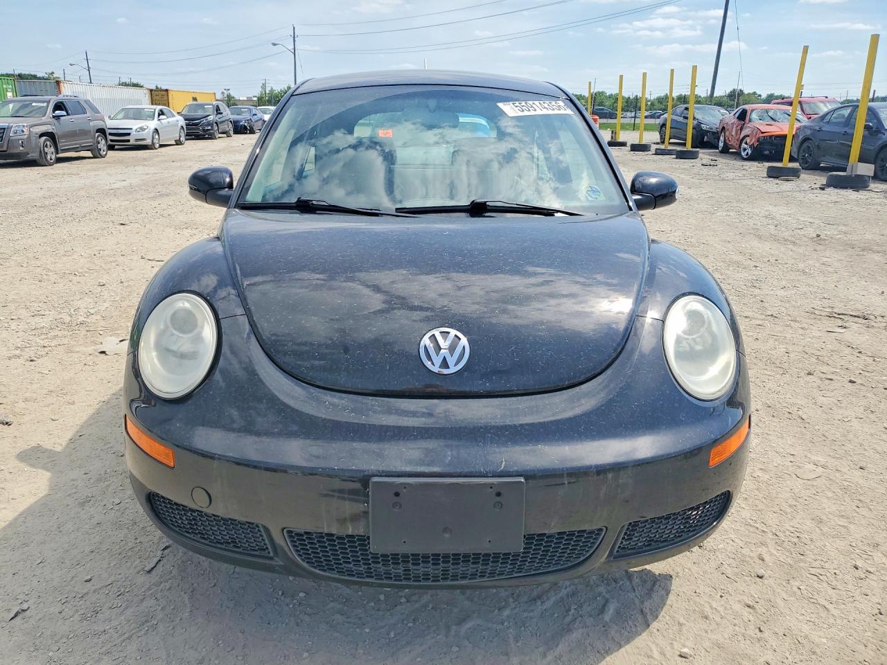 2008 Volkswagen Beetle - Image 5