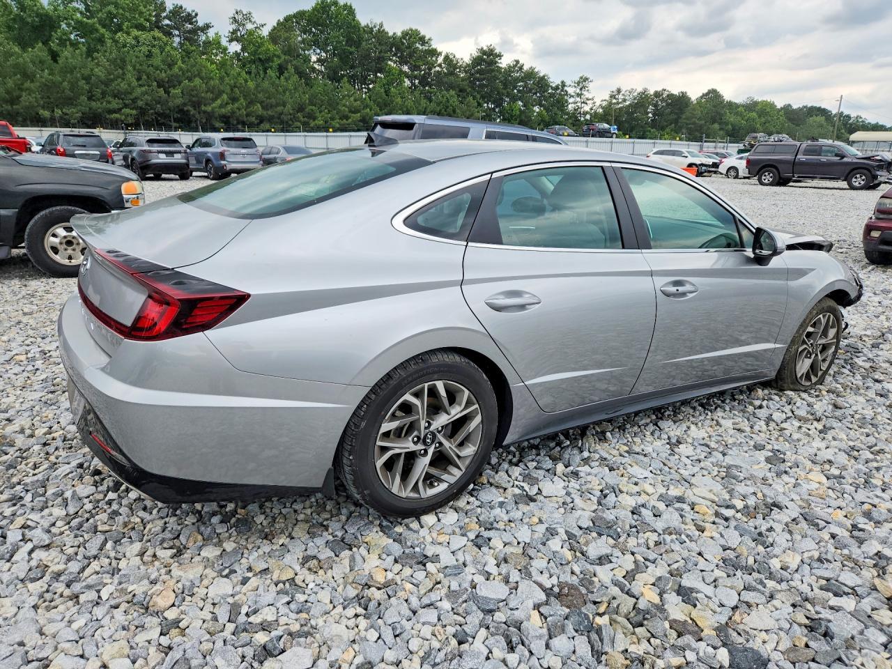 2021 Hyundai Sonata Sel - Фото 3