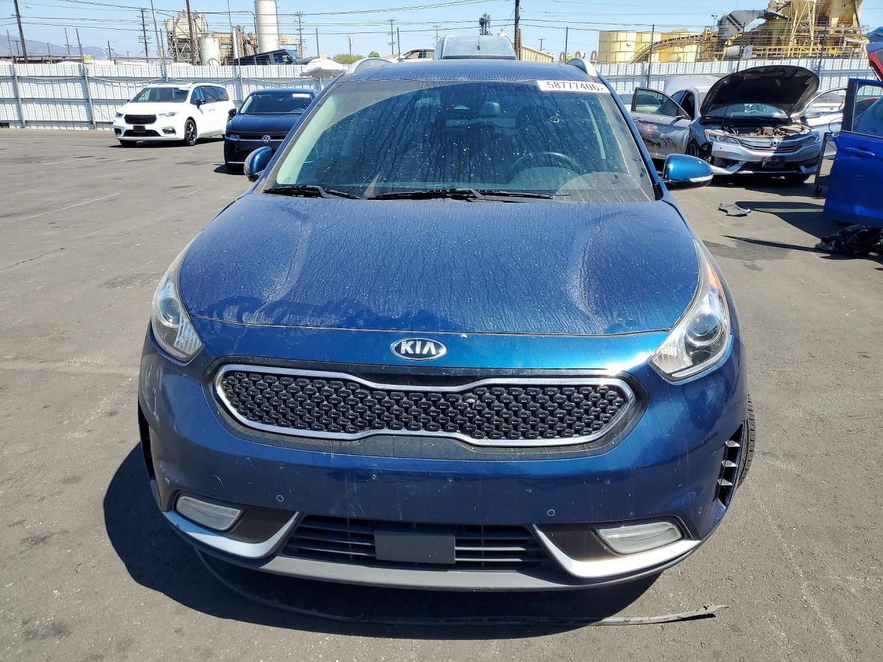 2017 Kia Niro Touring - Фото 5