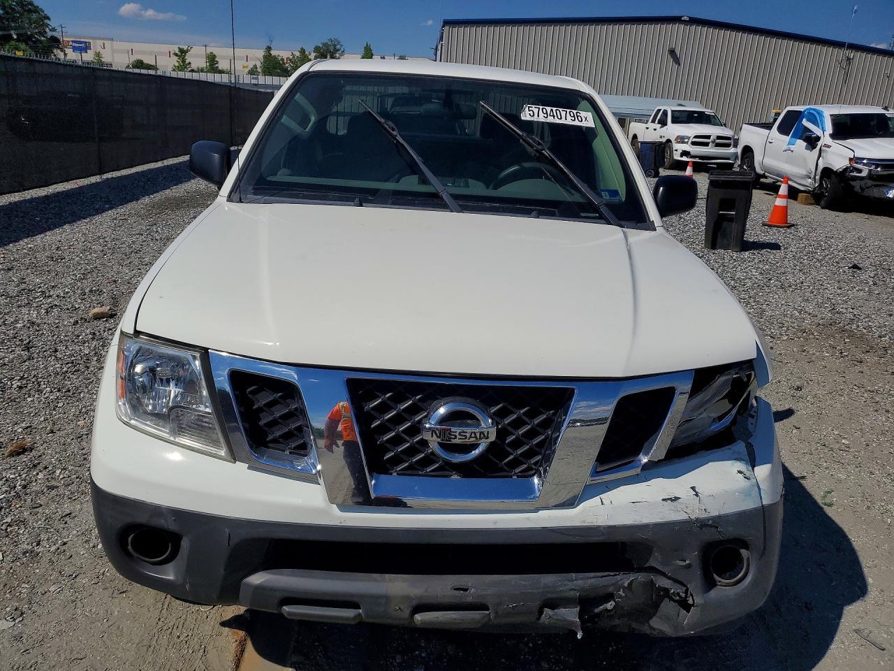 2018 Nissan Frontier S - Image 5