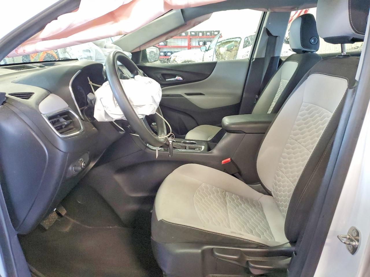 2019 Chevrolet Equinox Ls - Image 7