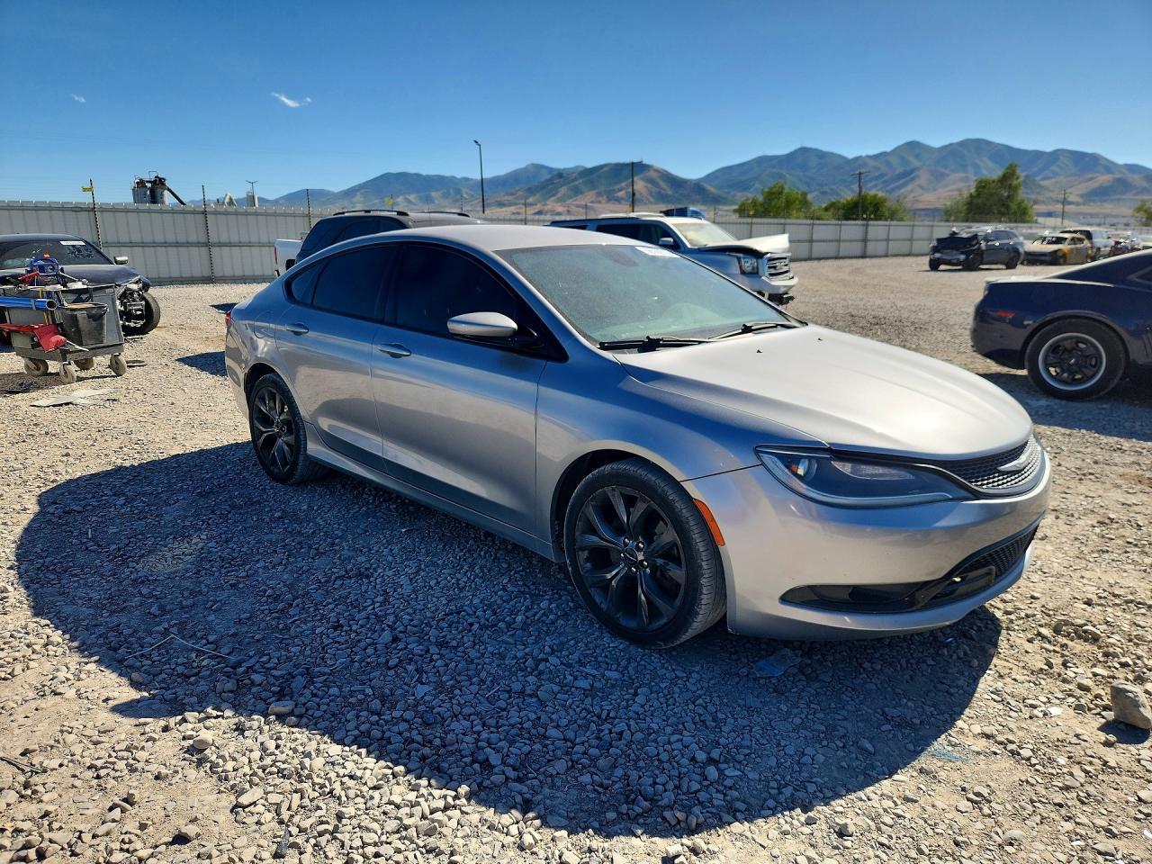 2015 Chrysler 200 S - Фото 4