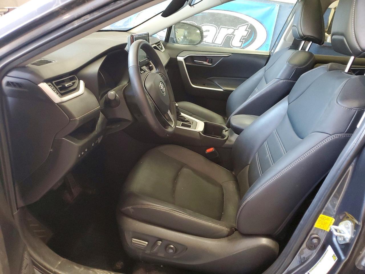2022 Toyota Rav4 Xle Premium - Image 7