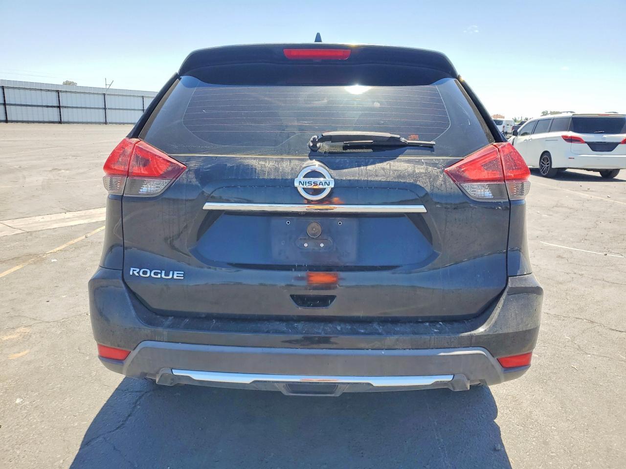 2019 Nissan Rogue S - Фото 6