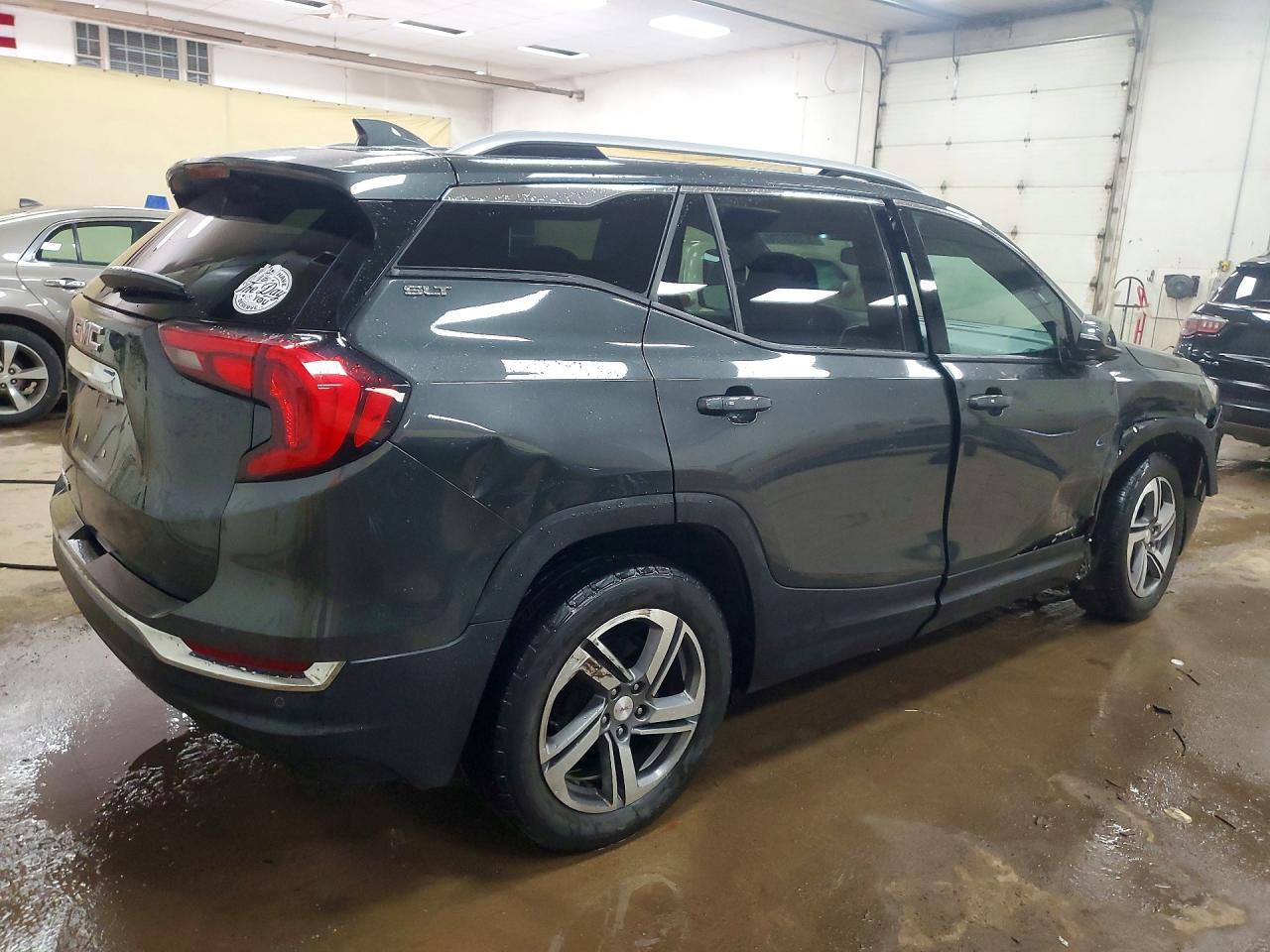 2019 GMC Terrain Slt - Image 3