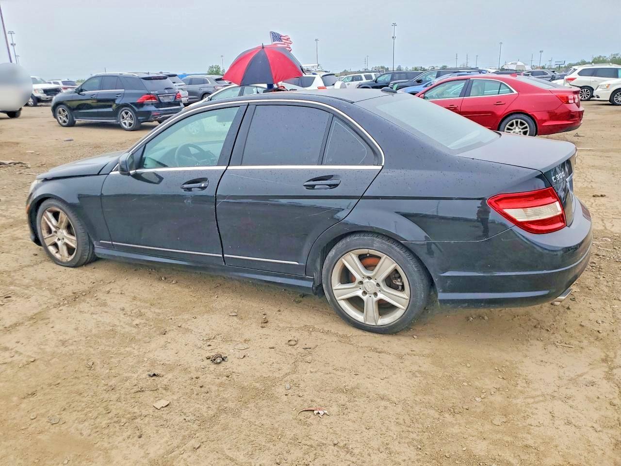 2011 Mercedes-Benz C 300 4Matic - Фото 2
