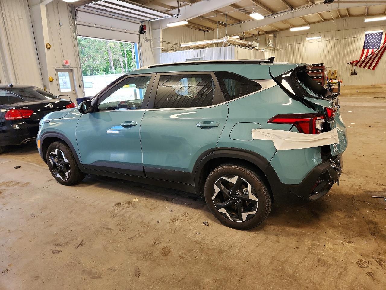 2024 Kia Seltos Ex - Image 2