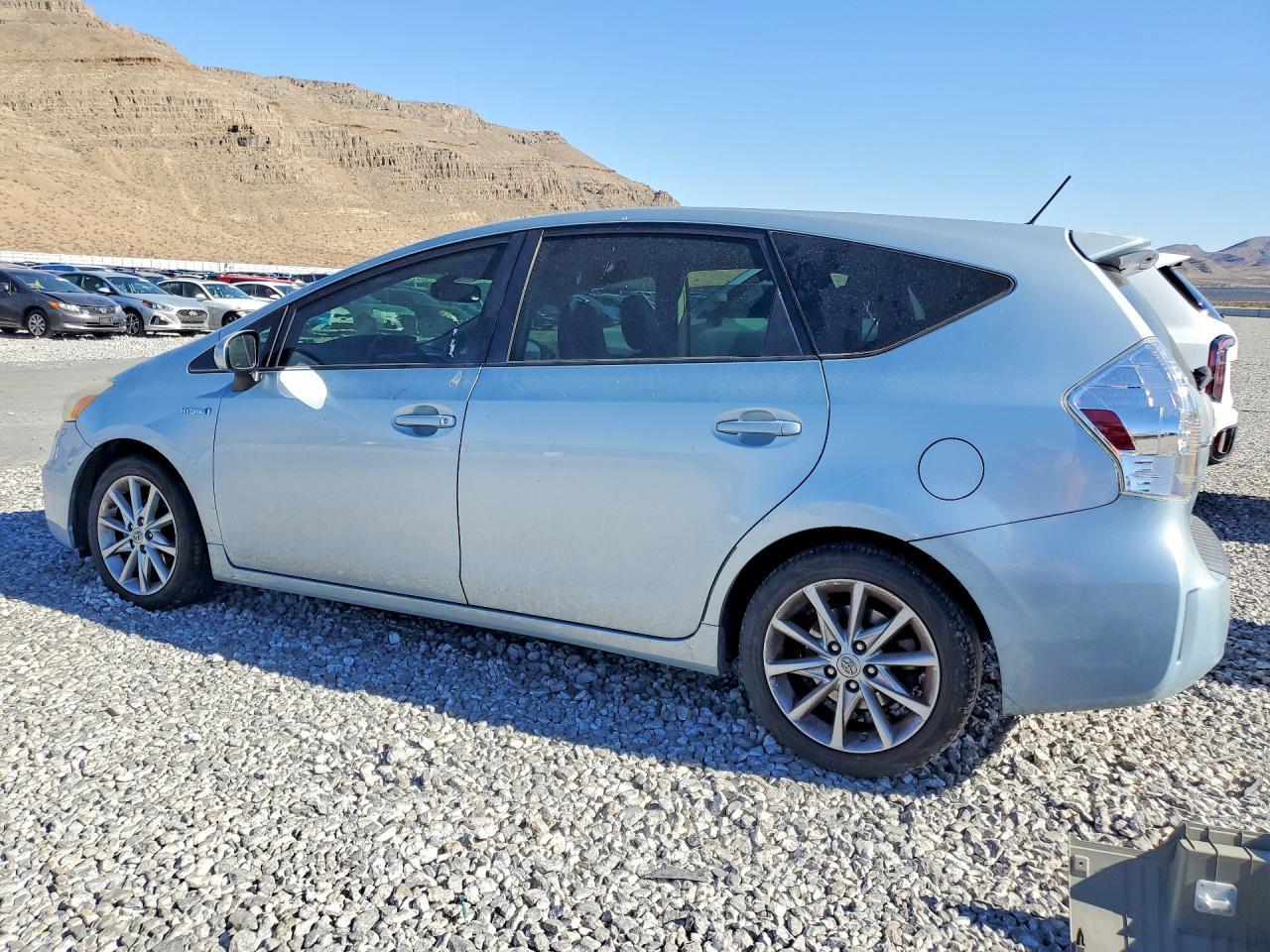 2014 Toyota Prius V Five - Image 2