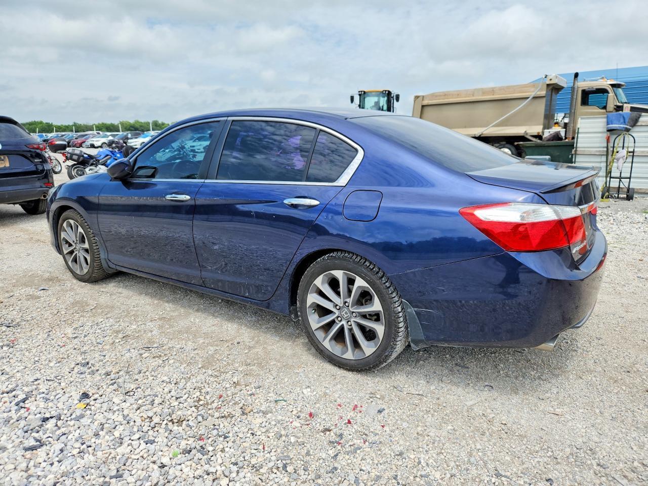 2015 Honda Accord Sport - Фото 2