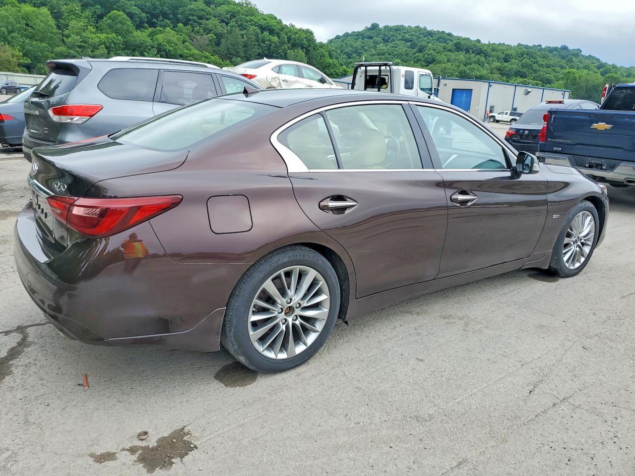 2019 Infiniti Q50 3.0T Luxe - Фото 3