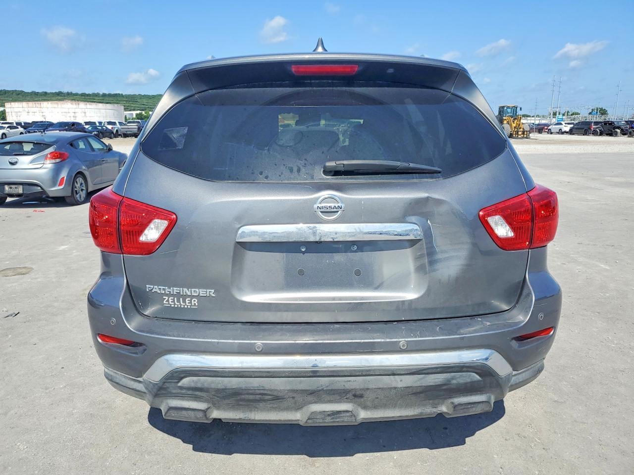 2020 Nissan Pathfinder S - Фото 6