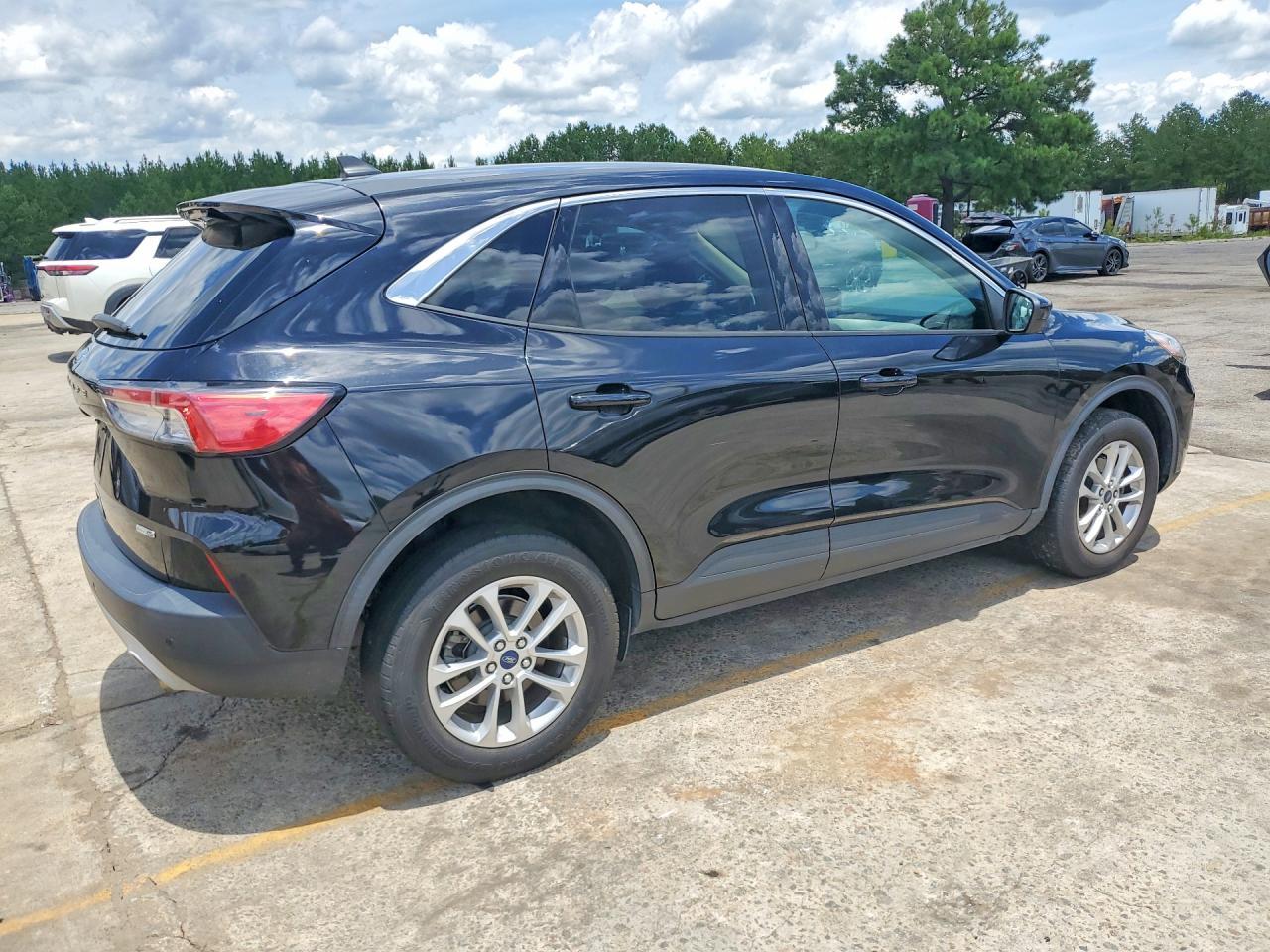 2020 Ford Escape Se - Image 3