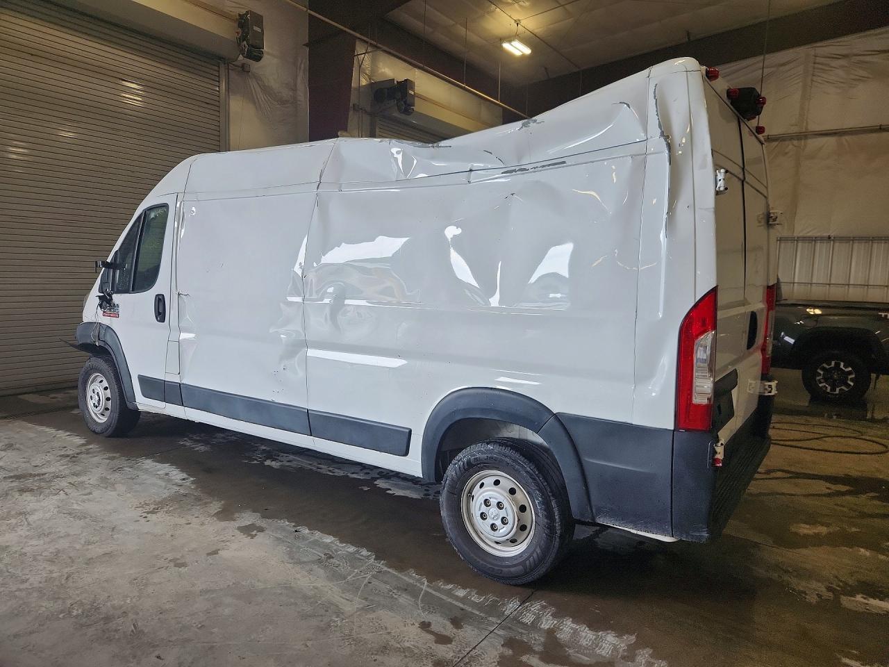 2019 Ram Promaster 2500 Delivery Van - Фото 2