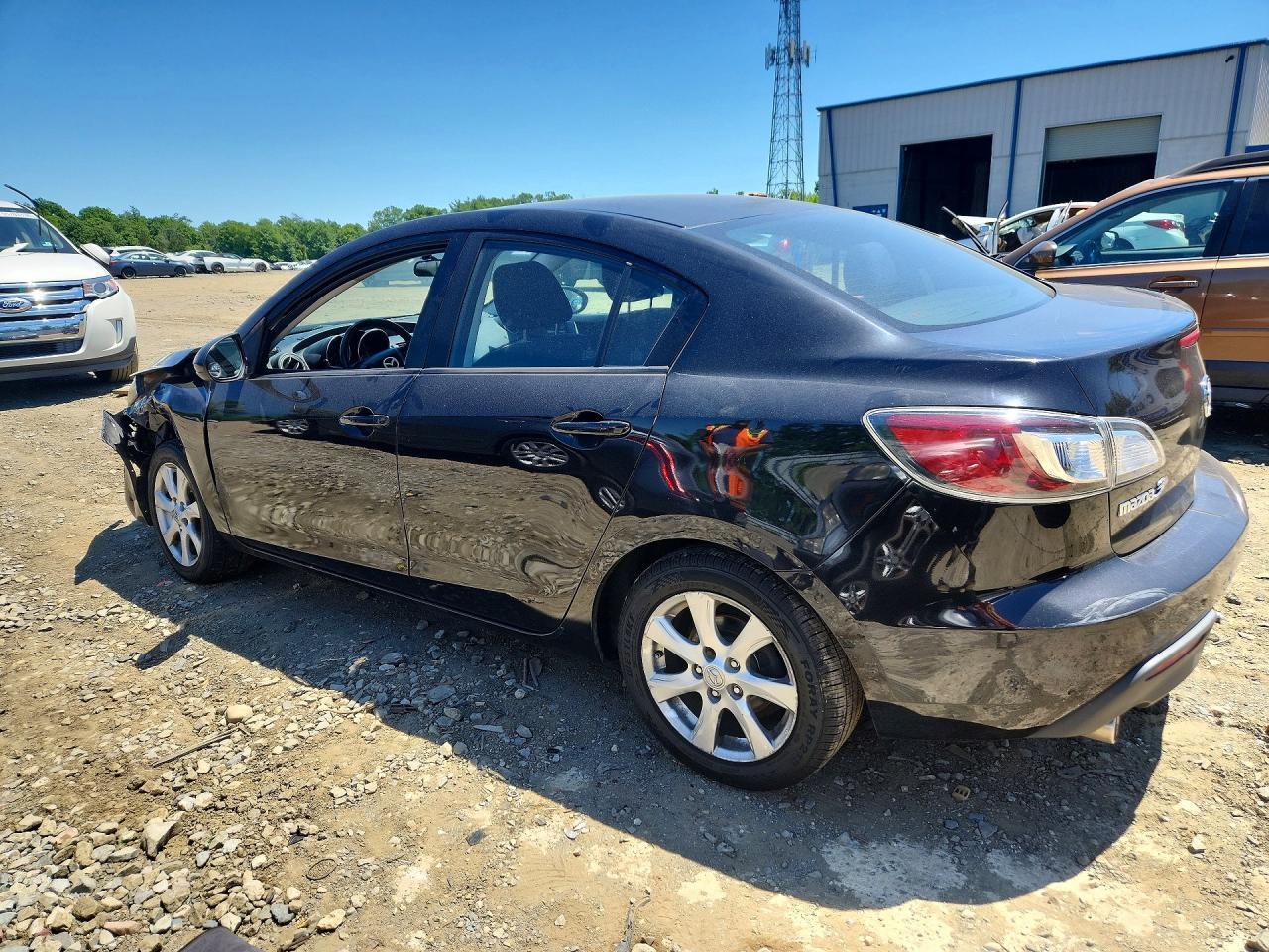 2010 Mazda 3 I - Фото 2