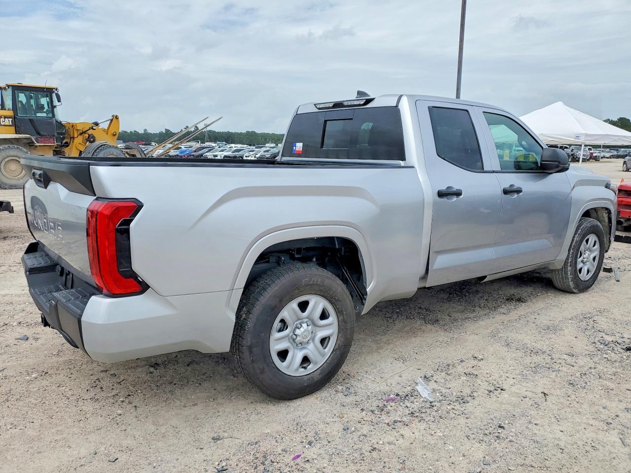 2025 Toyota Tundra Sr - Фото 3