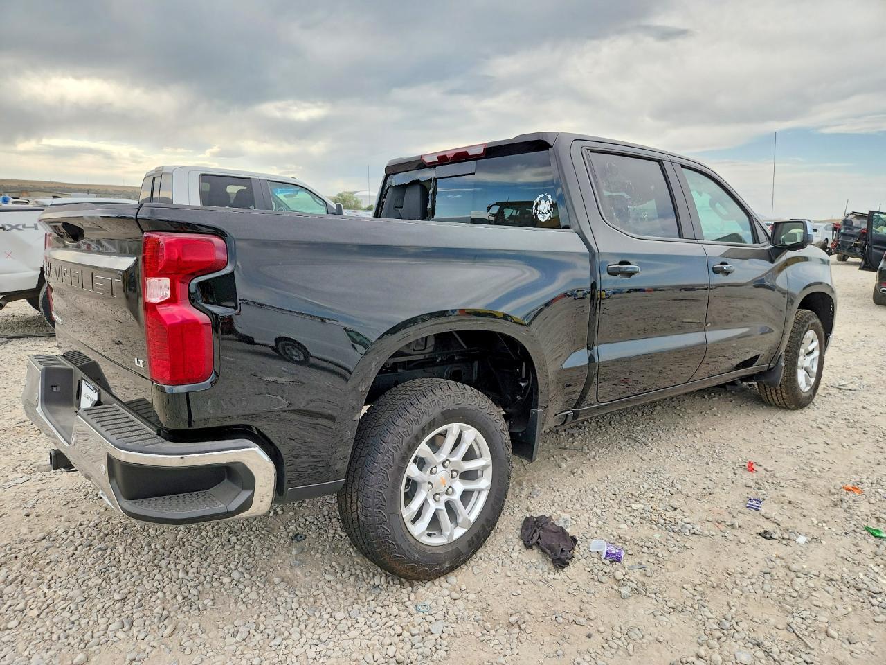 2026 Chevrolet Silverado K1500 Lt - Image 3