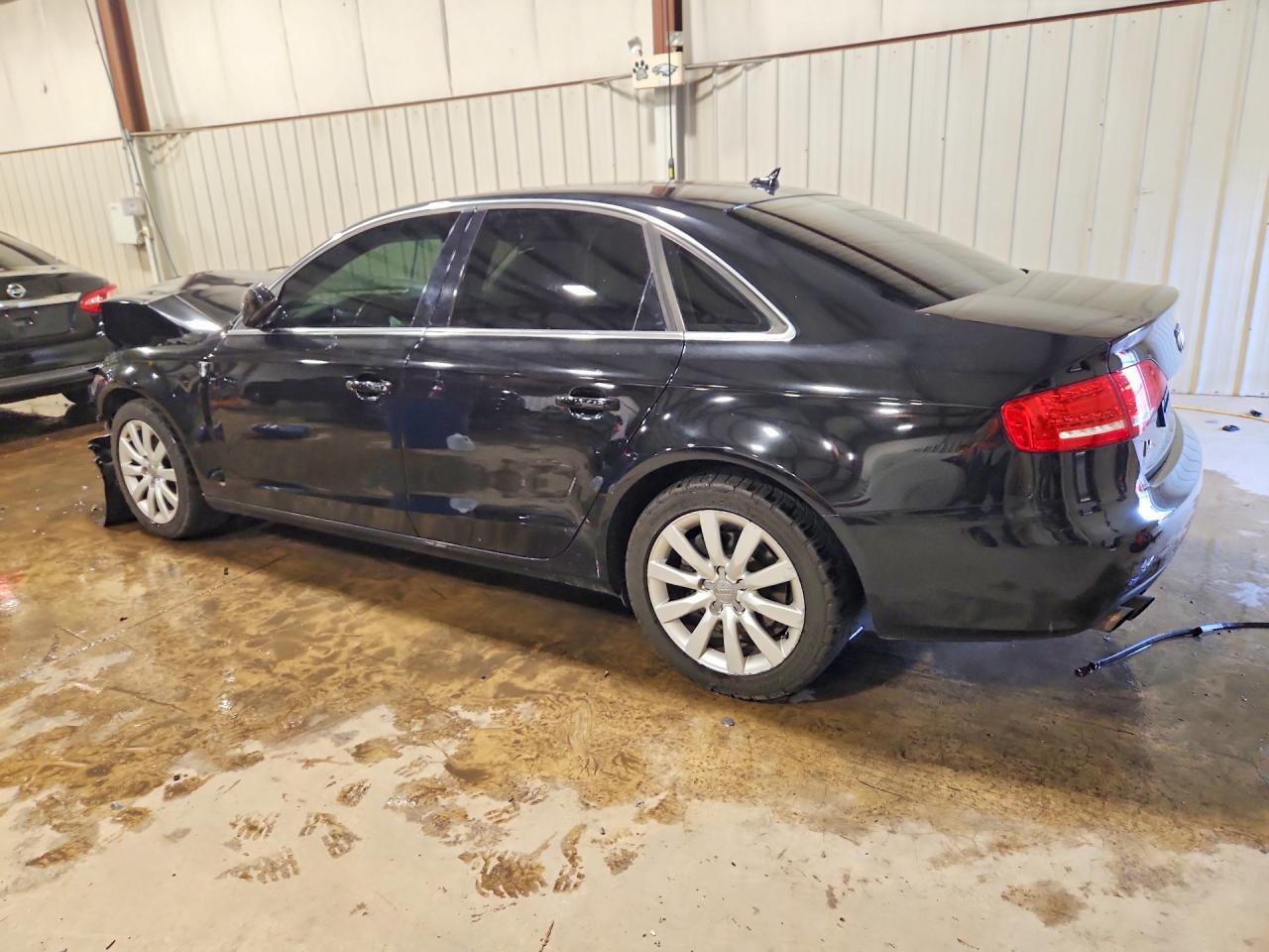 2010 Audi A4 Premium Plus - Фото 2