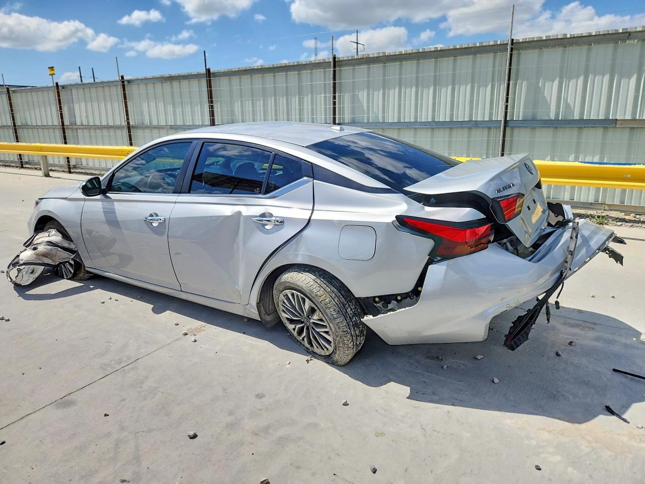 2024 Nissan Altima Sv - Фото 2