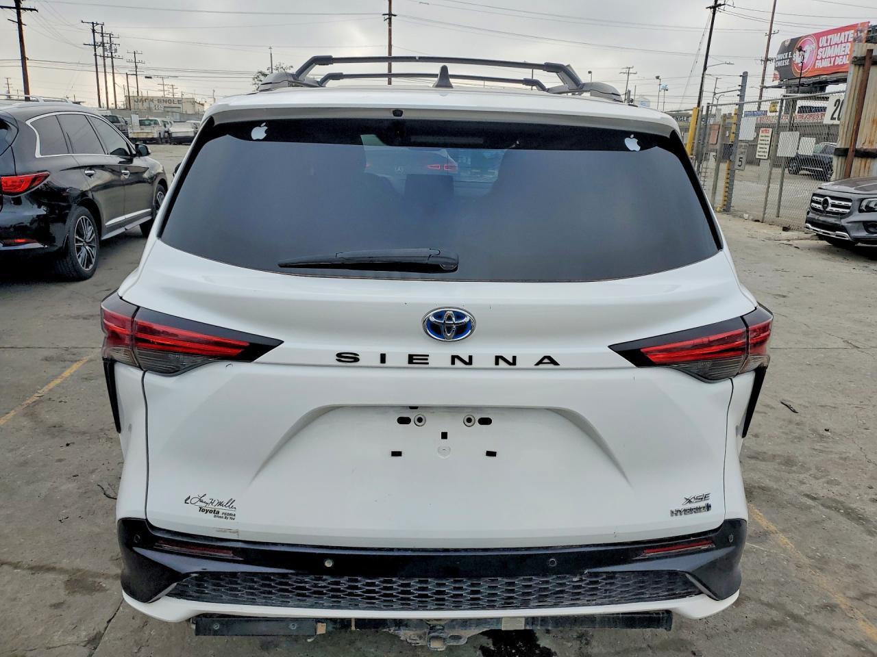2022 Toyota Sienna Xse 7-Passenger - Фото 6