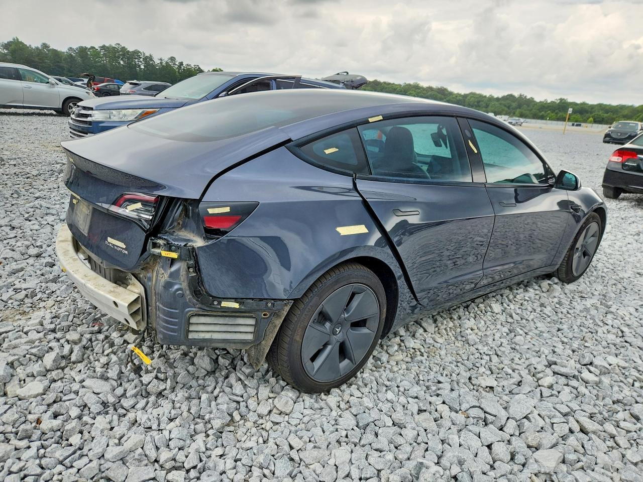2022 Tesla Model 3 - Image 3