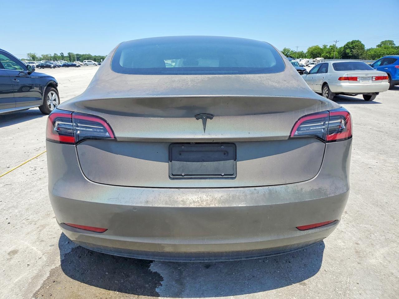 2021 Tesla Model 3 - Image 6