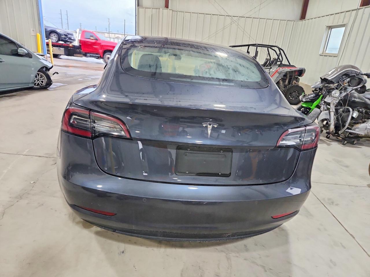 2021 Tesla Model 3 - Фото 6
