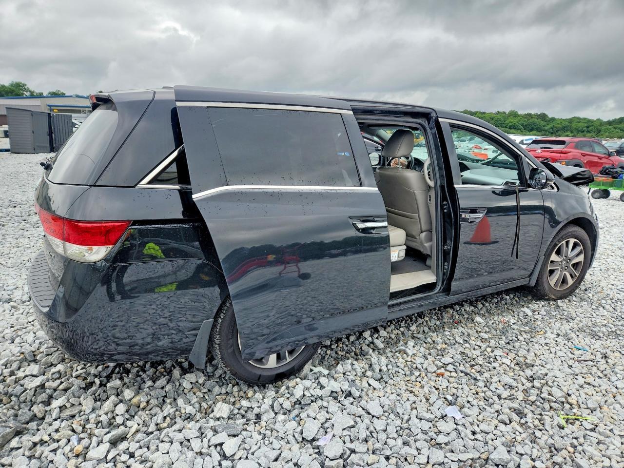 2015 Honda Odyssey Touring - Фото 3