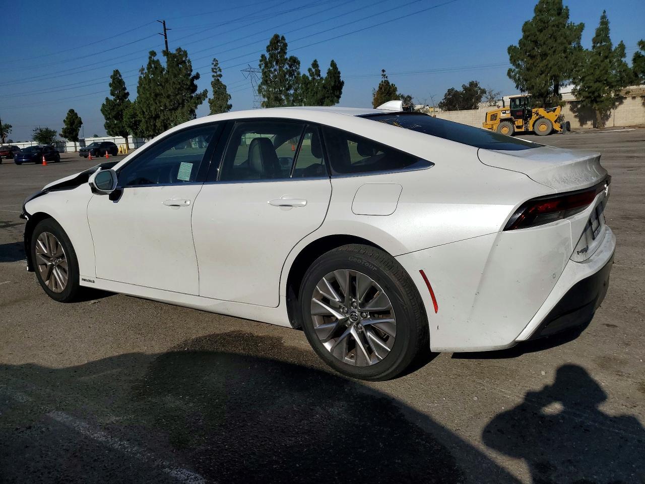 2023 Toyota Mirai Xle - Image 2