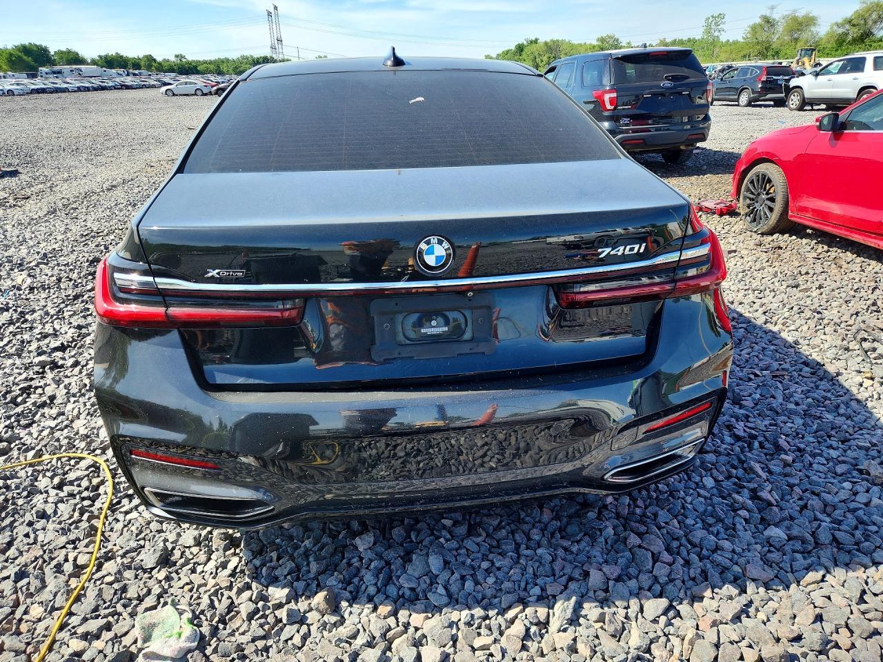 2020 BMW 740 Xi - Image 6