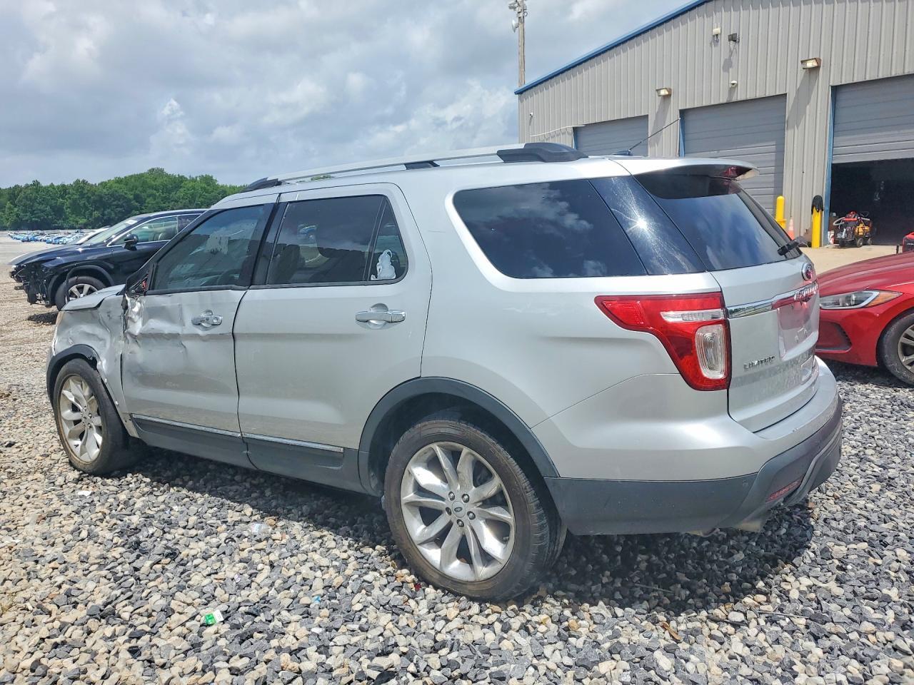 2013 Ford Explorer Limited - Image 2