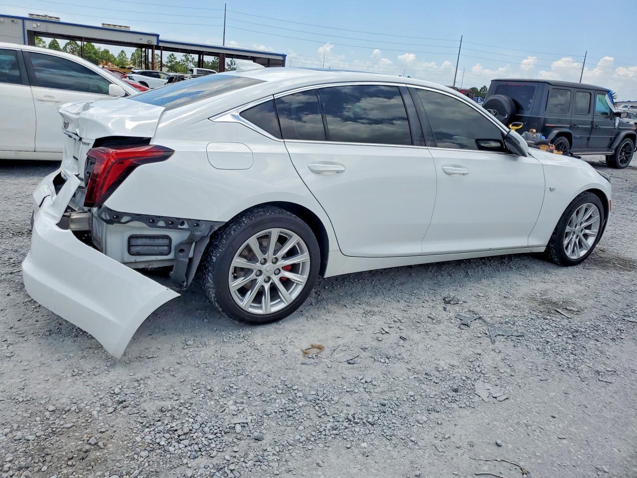 2021 Cadillac Ct5 Luxury - Image 3