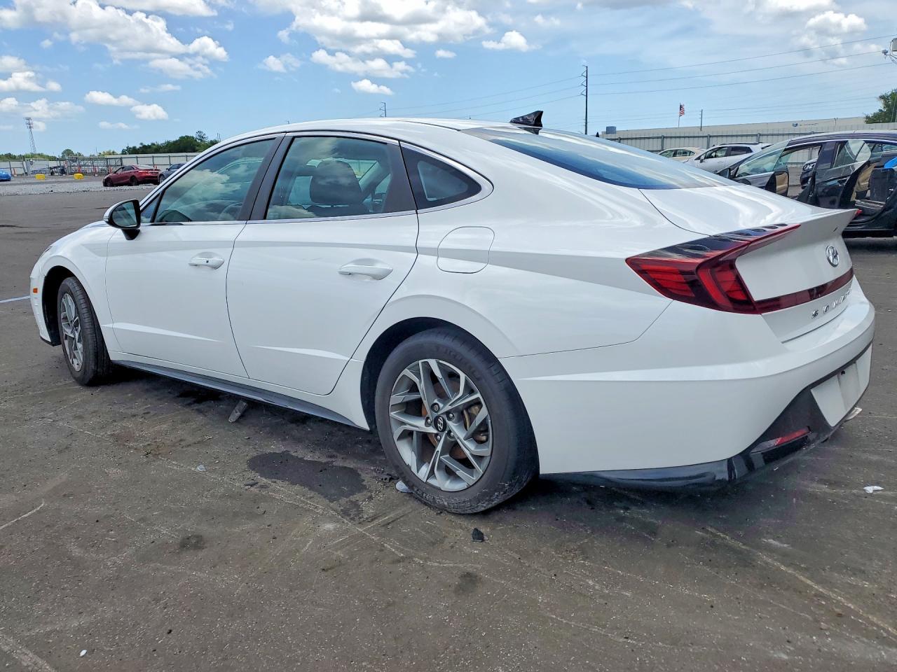 2023 Hyundai Sonata Sel - Image 2