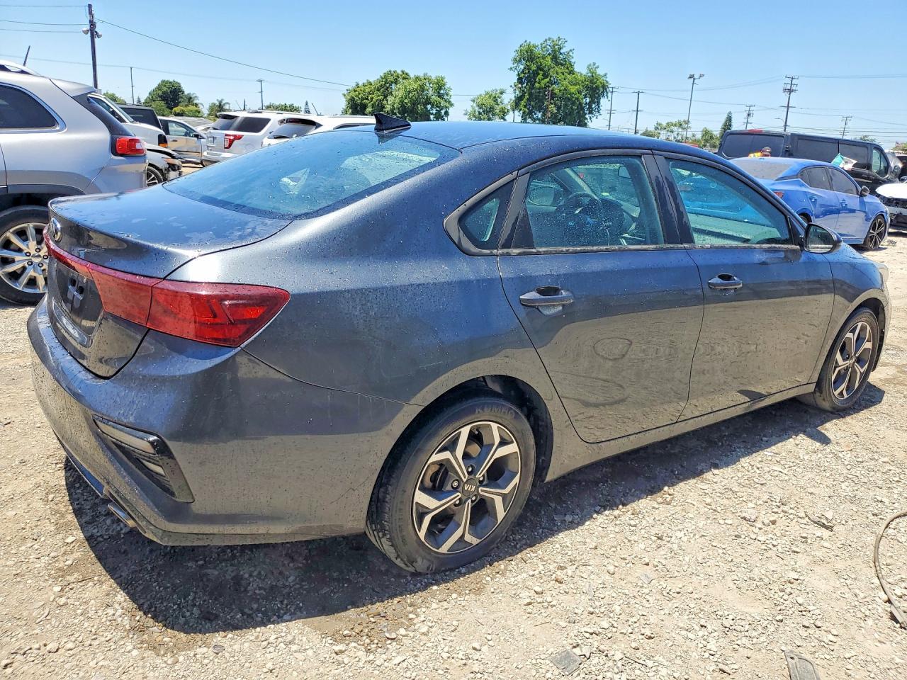 2020 Kia Forte - Фото 3