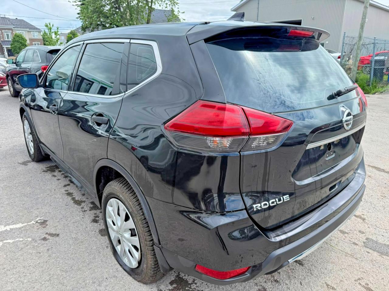 2017 Nissan Rogue S - Image 3