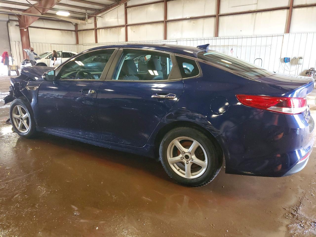 2018 Kia Optima Lx - Image 2