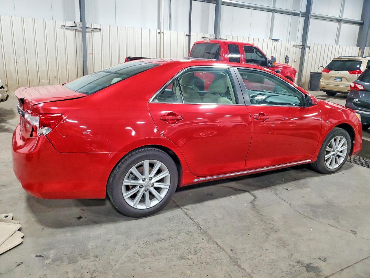 2012 Toyota Camry Xle - Фото 3