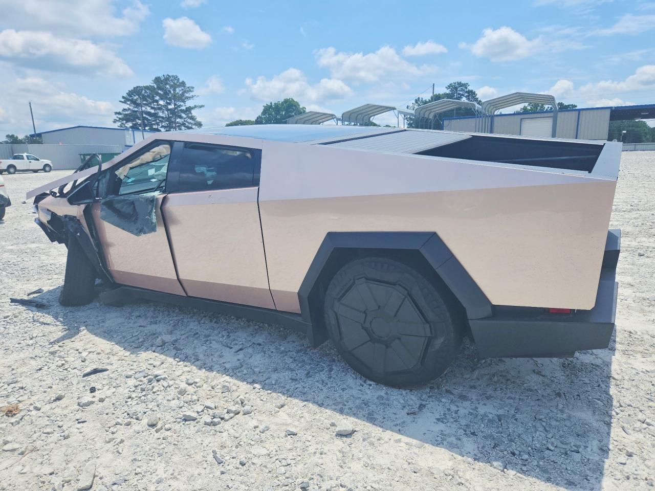2024 Tesla Cybertruck - Фото 2