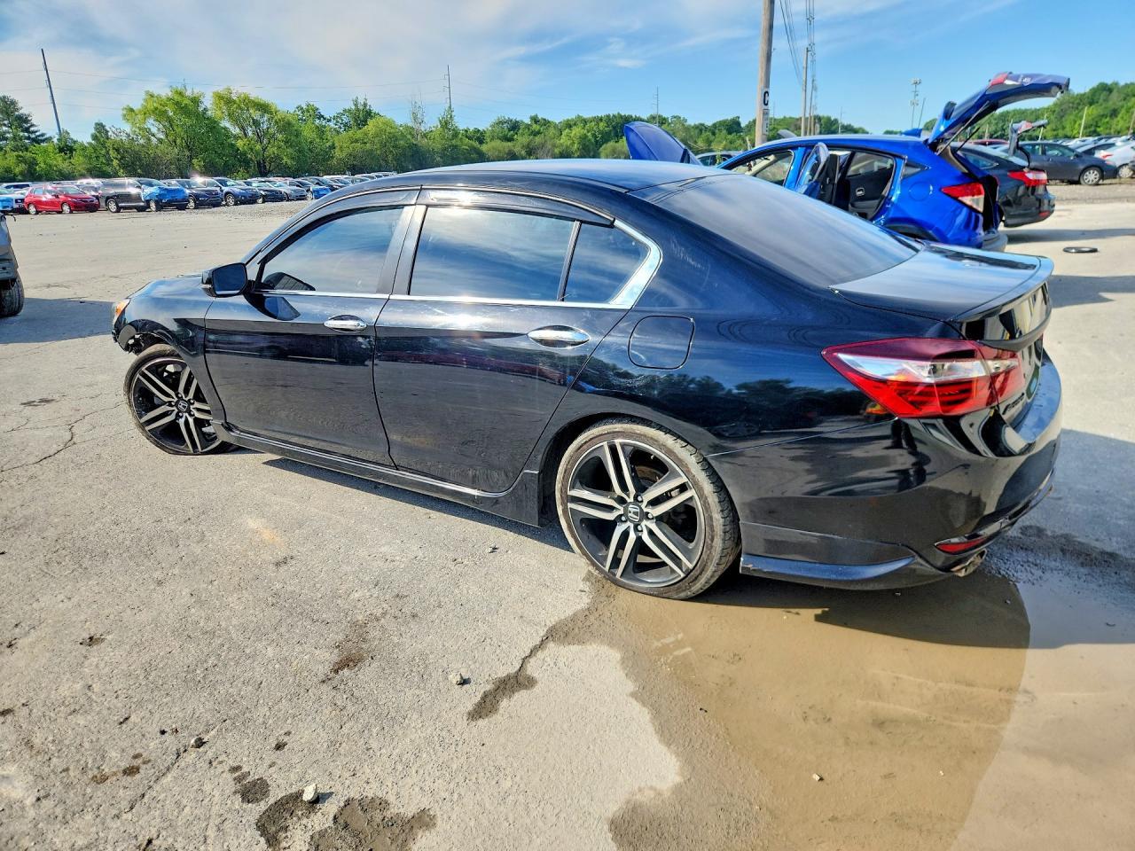 2017 Honda Accord Sport Special Edition - Фото 2