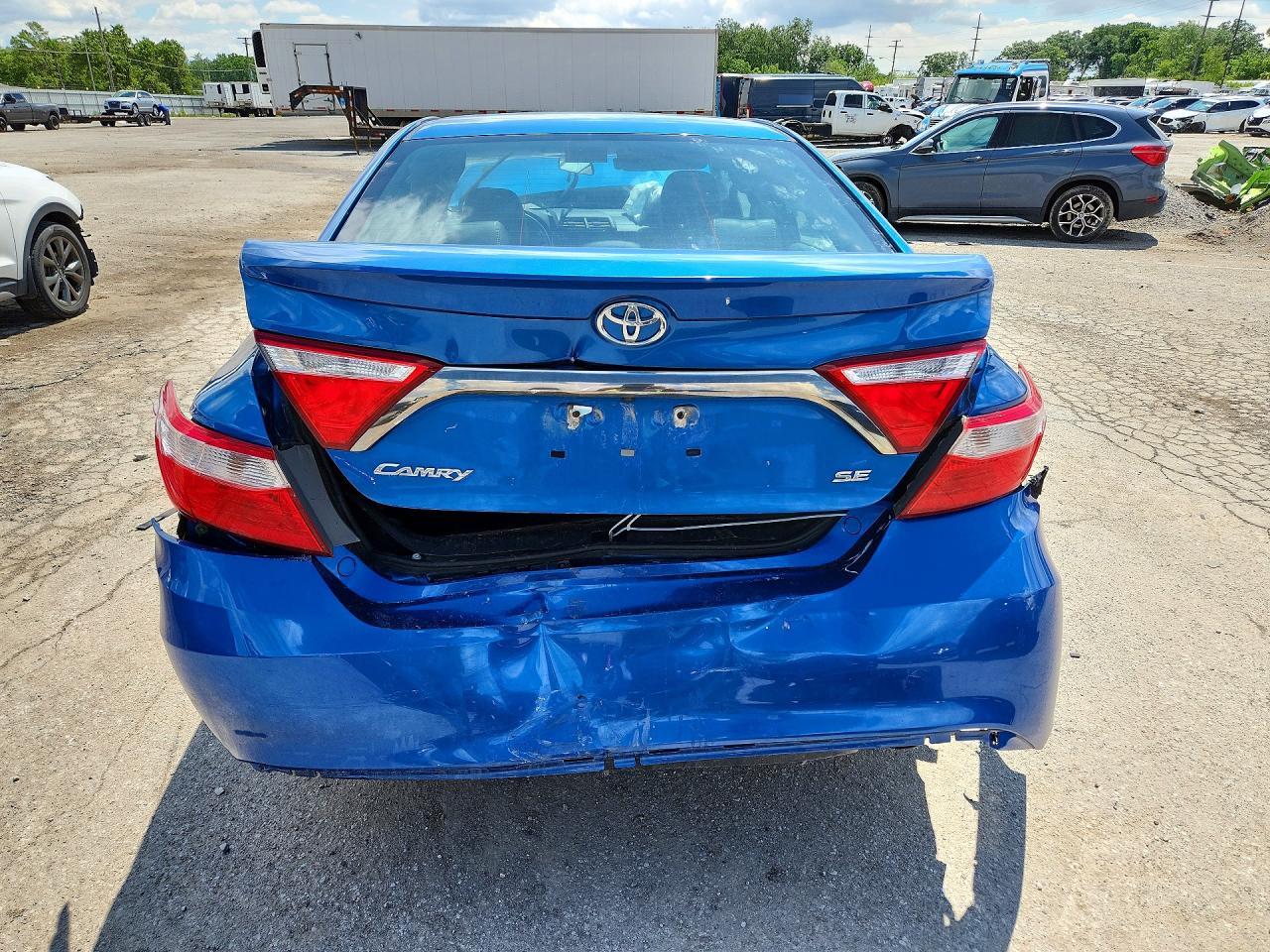2017 Toyota Camry Se - Image 6