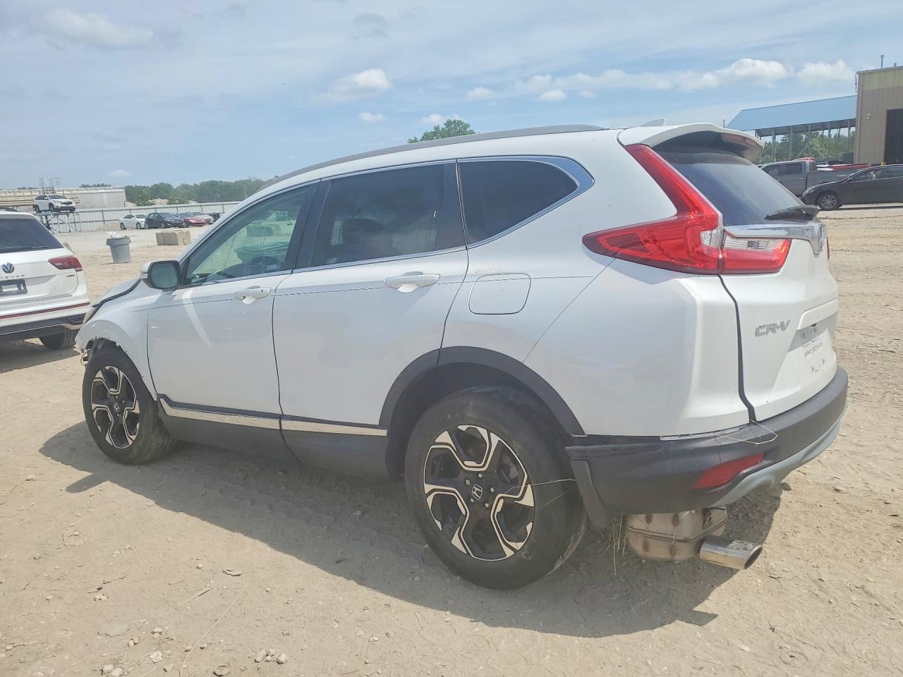2019 Honda Cr-V Touring - Image 2
