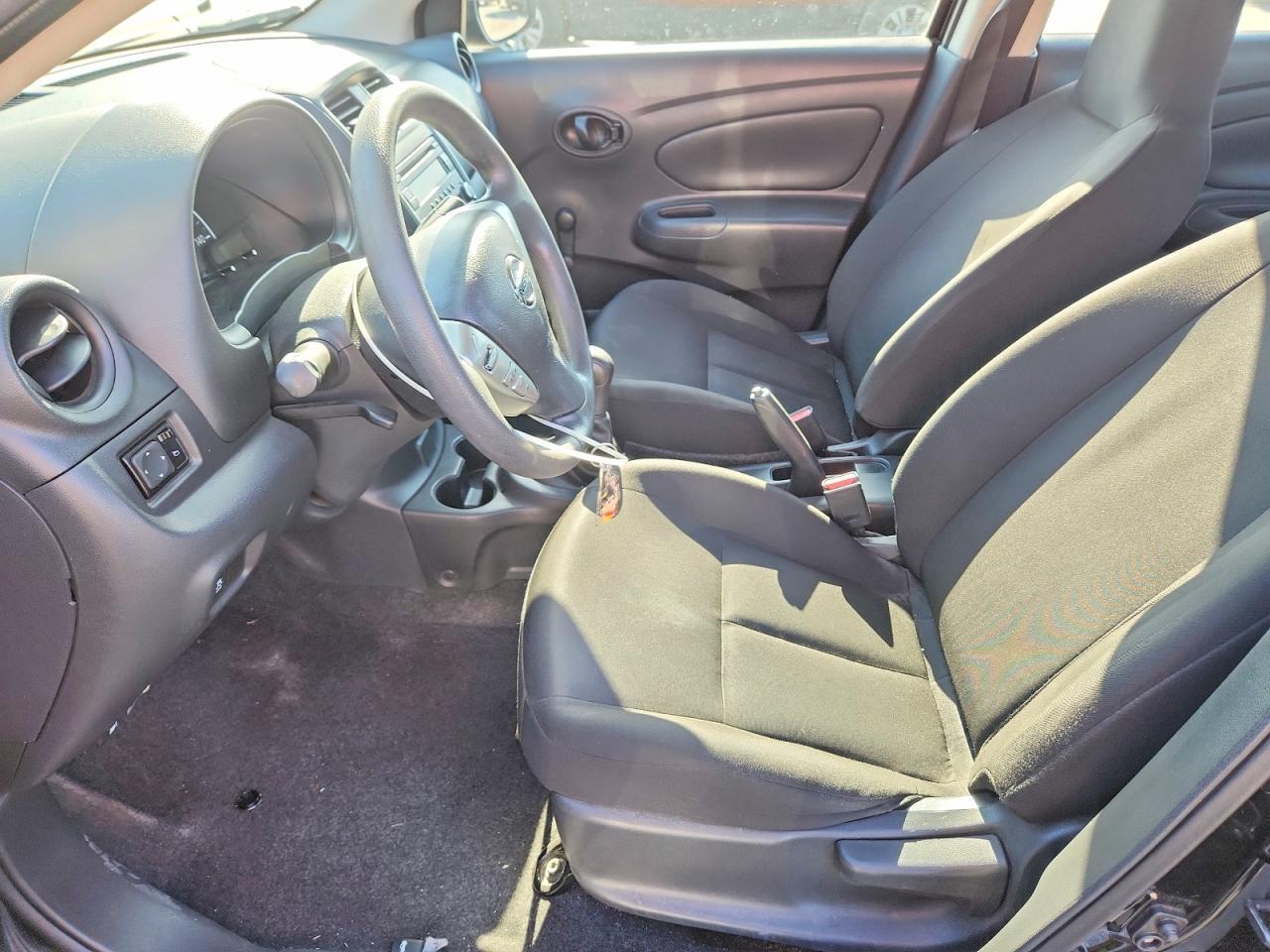 2017 Nissan Versa 1.6 S - Фото 7