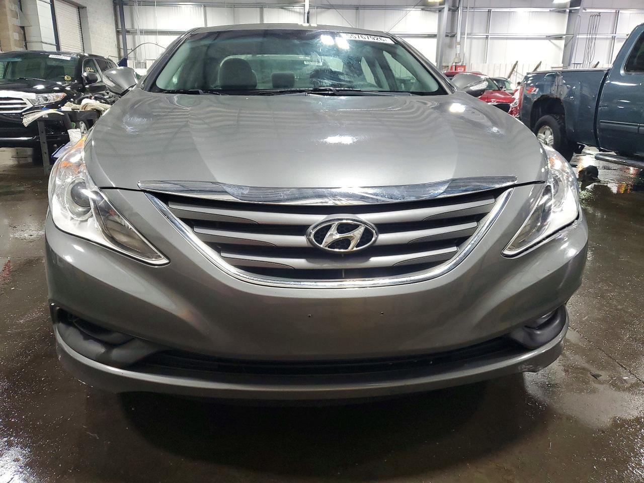 2014 Hyundai Sonata Gls - Image 5