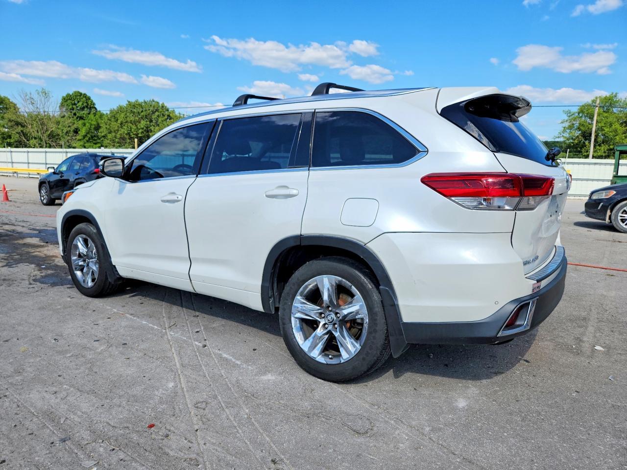 2018 Toyota Highlander Limited Platinum - Фото 2